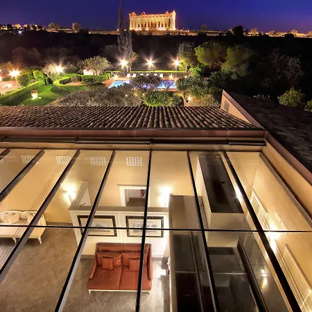 Athena Hotel 5*