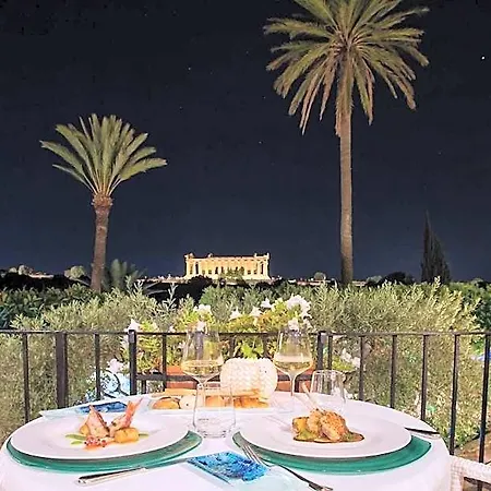 فندق Athena 5*