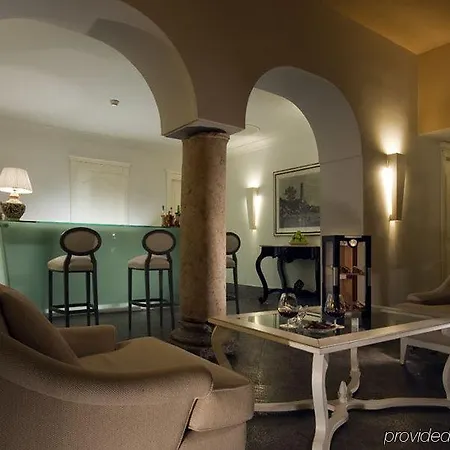 Hotel Athena