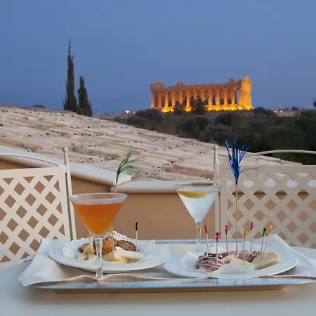 Athena فندق 5*