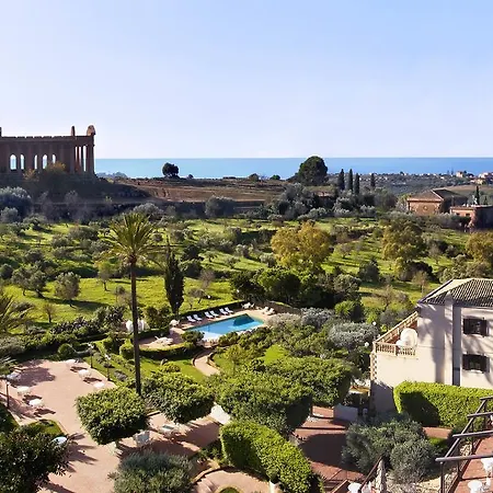 Athena Hotel 5*