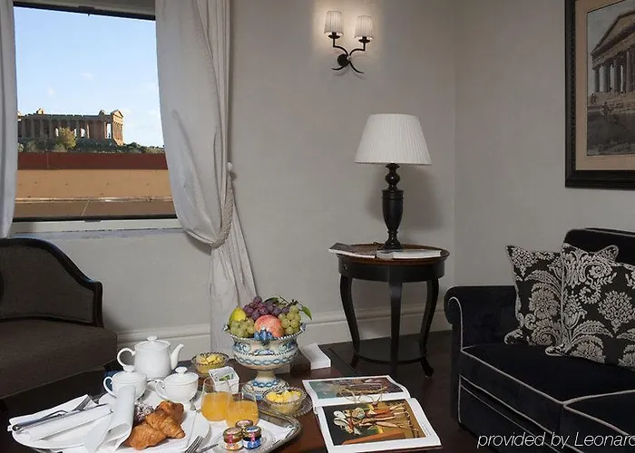Hotel Athena