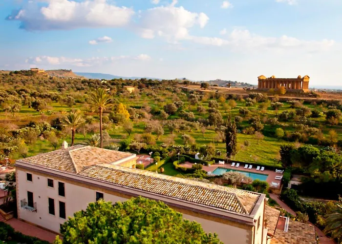 Athena Отель 5*