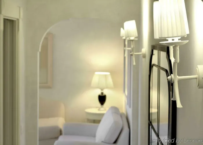 Hotel Athena